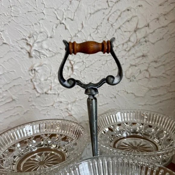 Indiana Glass Silver and Clear Glass Serving Dish - Picture 4 of 7